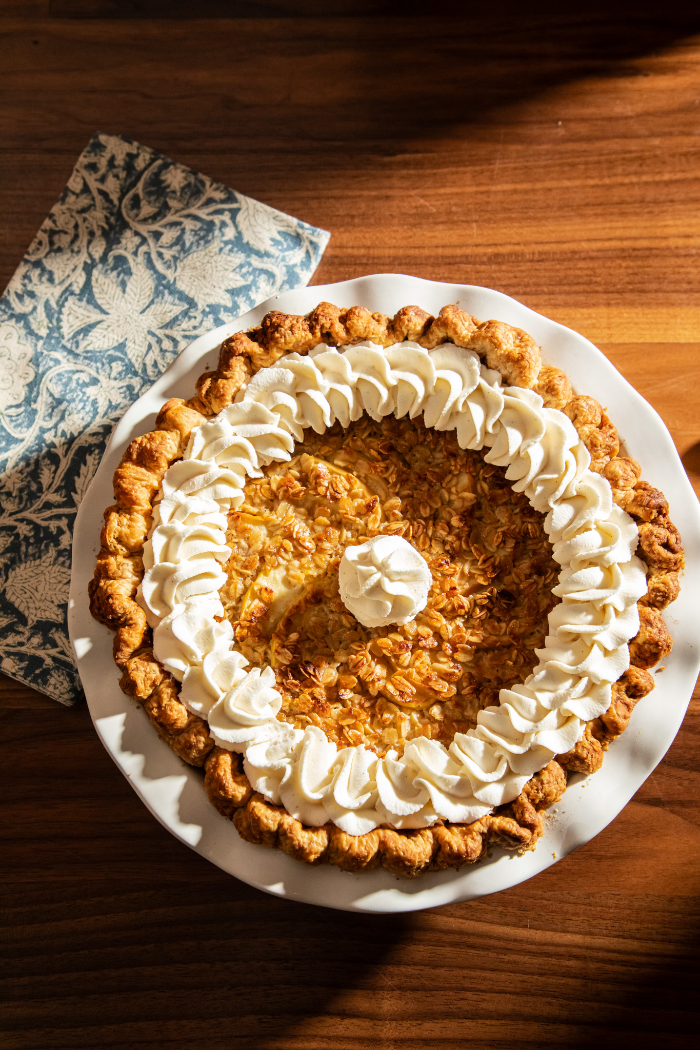 Apple Oatmeal Pie